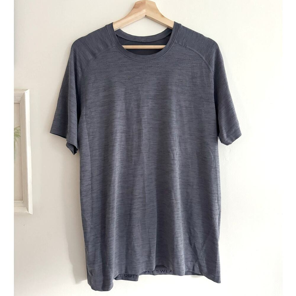 LULULEMON Metal Vent Tech Short Sleeve in Moonphase / Moon Blue Size Large